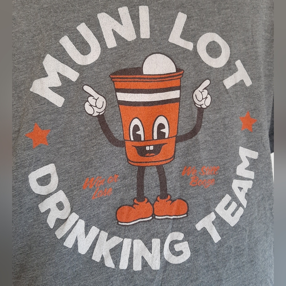 Muni Lot Drinking Team T Shirt - Medium - Cle Clothing Co - Cleveland Browns